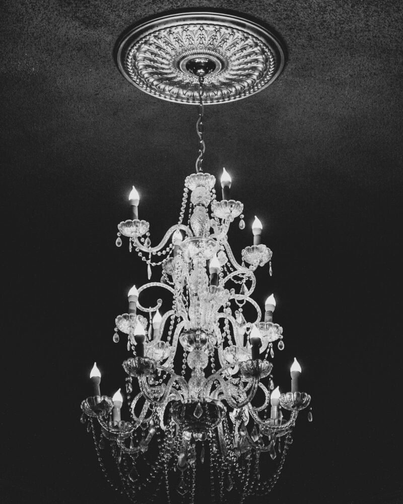 Aurelia 8-light crystal chandelier